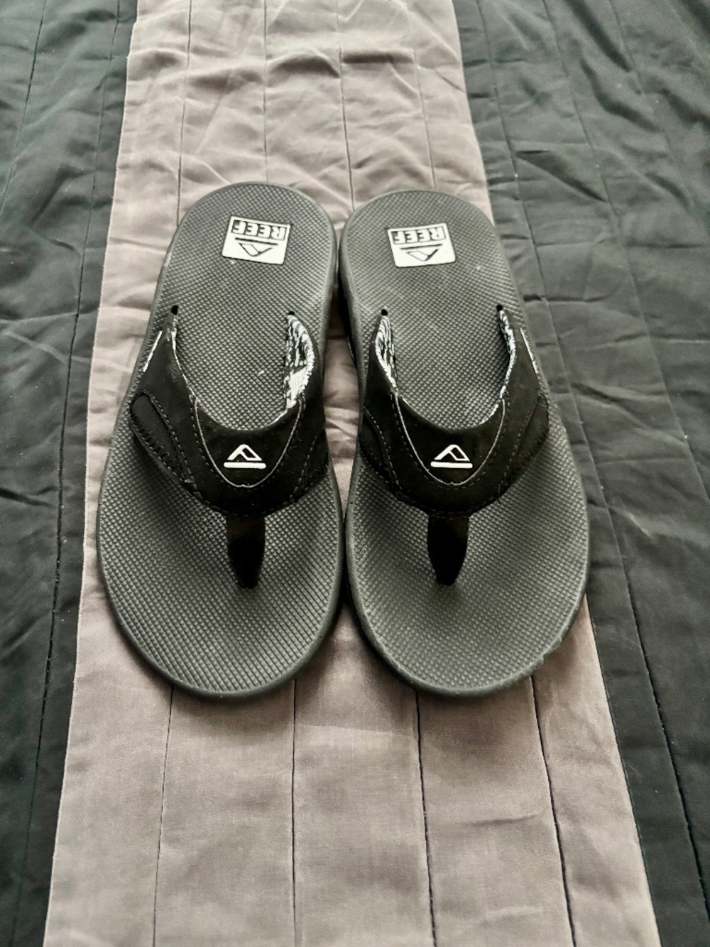 NWOT Women's Reef Fanning flip flops Size 8